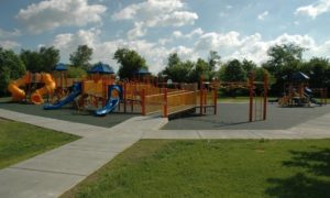 In this figure we observe accessible routes access to the play structure.